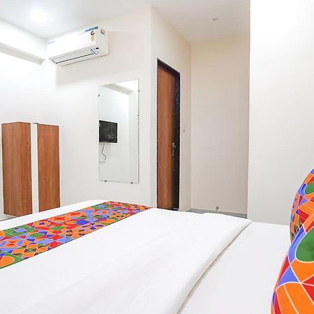 Fabhotel Vishala In Ахмедабад Екстериор снимка