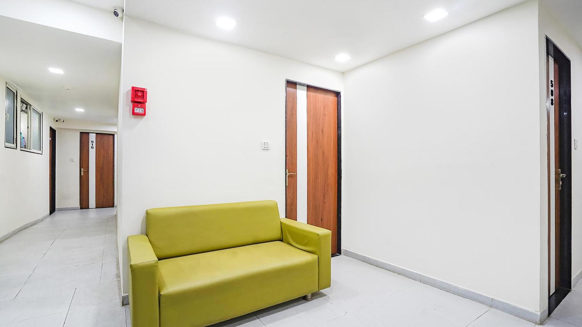 Fabhotel Vishala In Ахмедабад Екстериор снимка