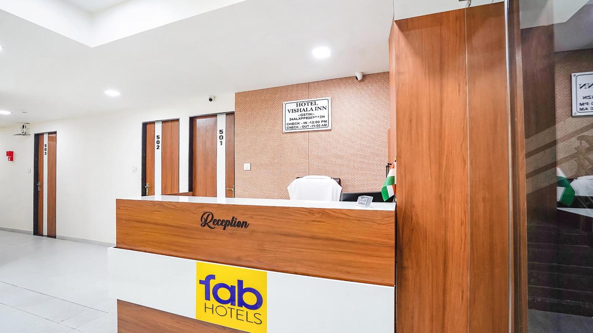 Fabhotel Vishala In Ахмедабад Екстериор снимка
